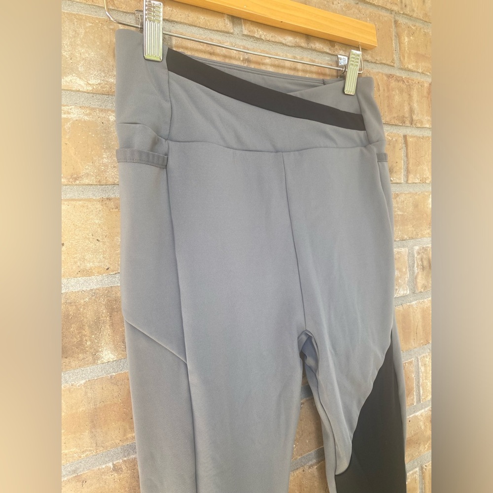 Gymshark Asymmetrical Gray Black Leggings Medium Booty Contour Colorblock Pants - Picture 7 of 10